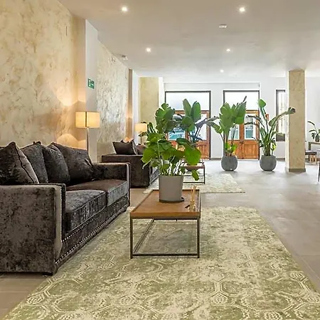 מלון Villamarta Boutique 2*